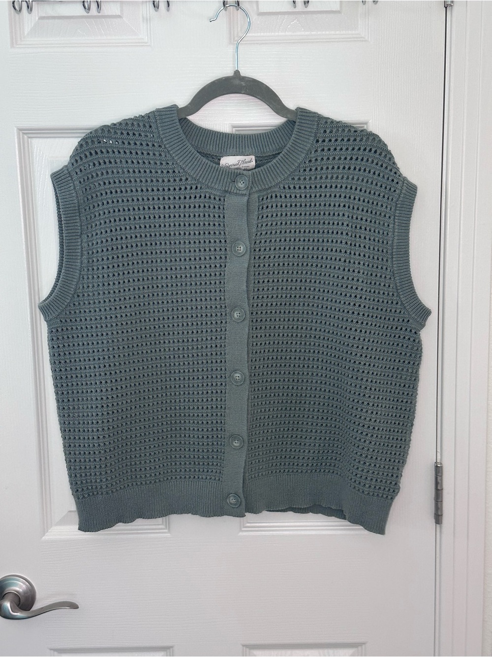 Universal Thread Olive Green Open Knit Sweater Vest Large - Picture 2 of 9